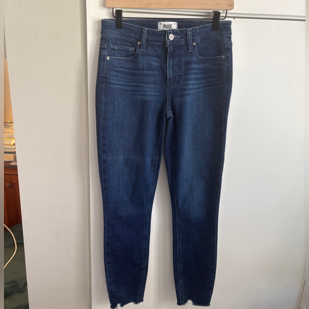 PAIGE “Verdugo Ankle” Jeans size 28
